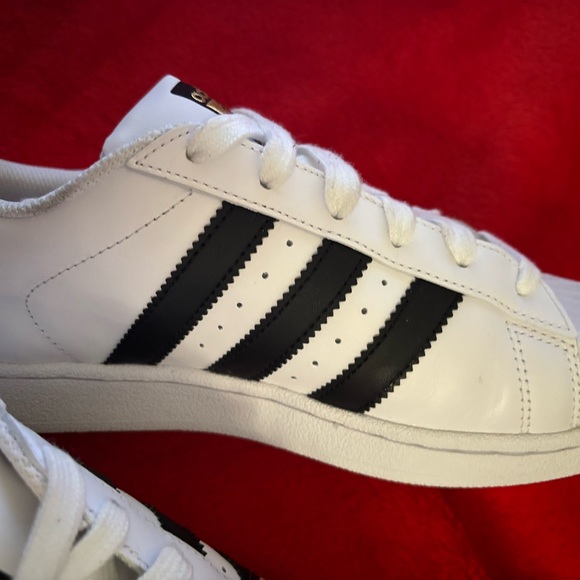 ***SOLD***
ShellToe Addidas - Picture 3 of 6